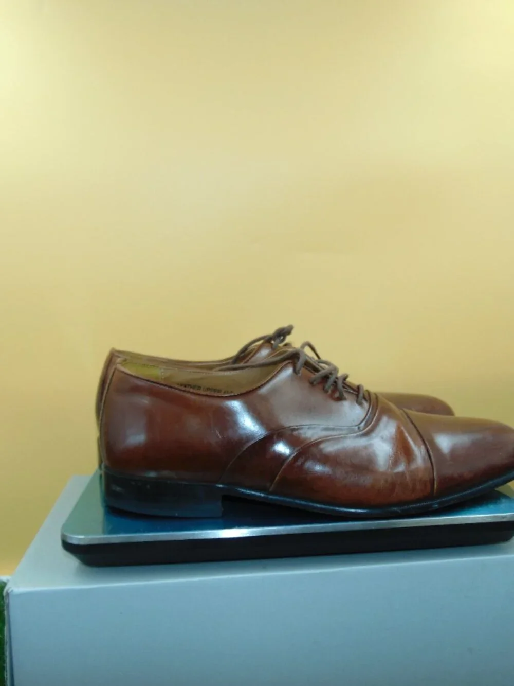 Stacy Adams Mens 9.5 M Cognac Brown Leather Cap Toe Oxfords Dress Shoes